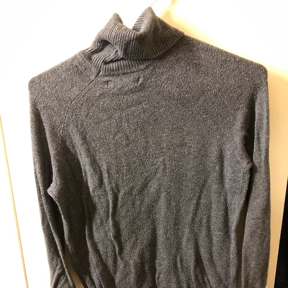 XS Grey Turtleneck Olivia Sky